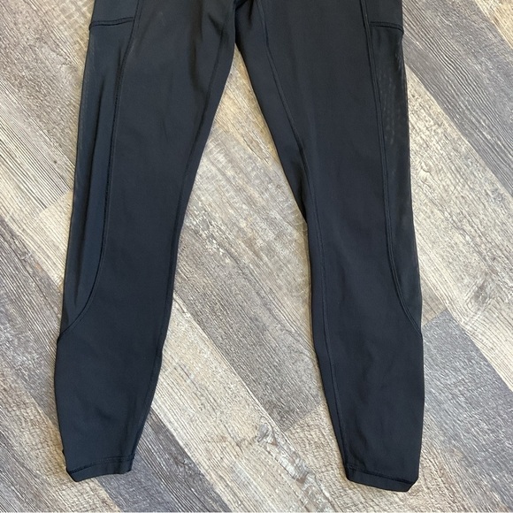 lululemon Seek the Heat Crop black size 4 with side pockets and rushed hem - Picture 4 of 10